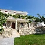 House Marinka * Žrnovnica